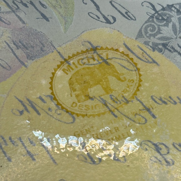 Michel Design Works lemon basil bird oval glass soap dish - Picture 6 of 7